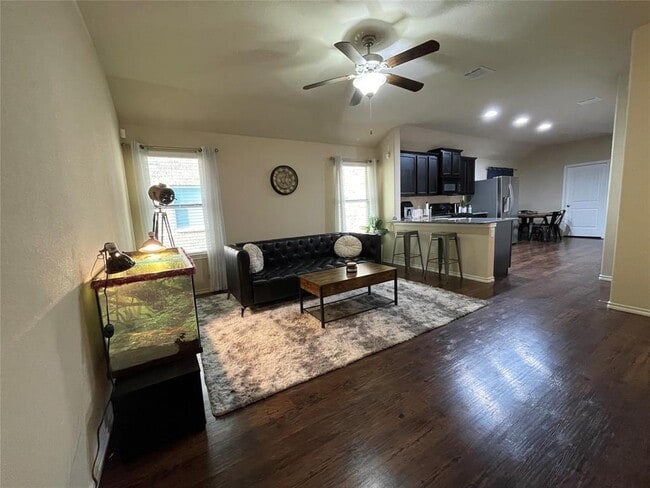 property at 3650 Sumner Lodge Dr