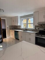 182 Arnoldale Rd in West Hartford, CT - Building Photo