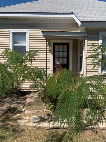 property at 207 Taylor St