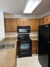 39199 Guardino Dr in Fremont, CA - Building Photo - Building Photo