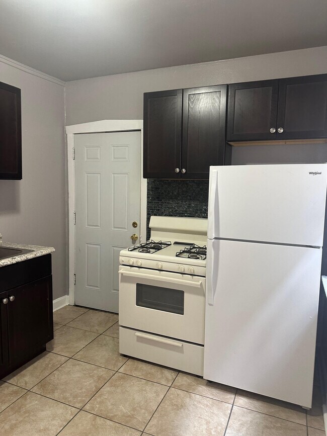 4033 W Melrose St, Unit ONE BED in Chicago, IL - Building Photo - Building Photo