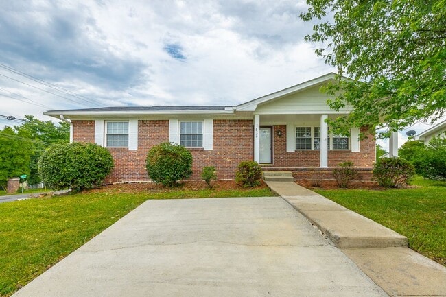 2520 Sharron Dr