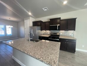 2451 Camino Plata Loop NE in Rio Rancho, NM - Building Photo - Building Photo