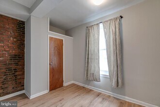 159 N 21st St-Unit -1R in Philadelphia, PA - Building Photo - Building Photo