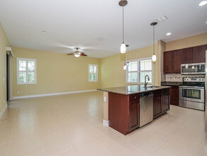 5526 40th Ave in Vero Beach, FL - Building Photo - Building Photo