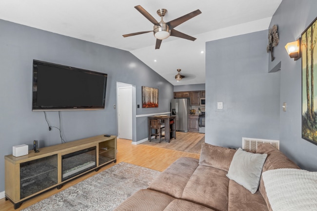 905 Hanna Pl Ct, Unit A in Ballwin, MO - Foto de edificio - Building Photo