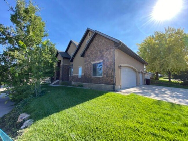 property at 1577 S 790 W