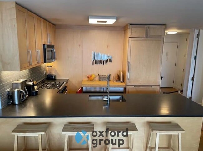 property at 203 East 86th St