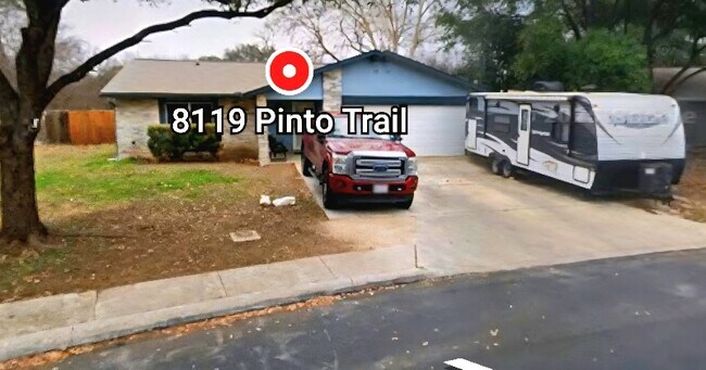 8119 Pinto Trail in San Antonio, TX - Building Photo - Building Photo
