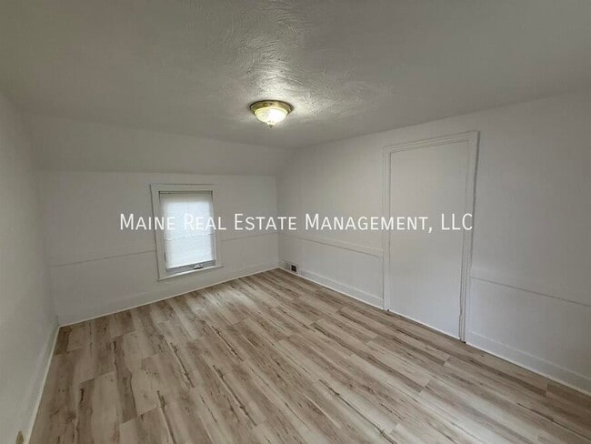 329 Union St in Bangor, ME - Building Photo - Building Photo
