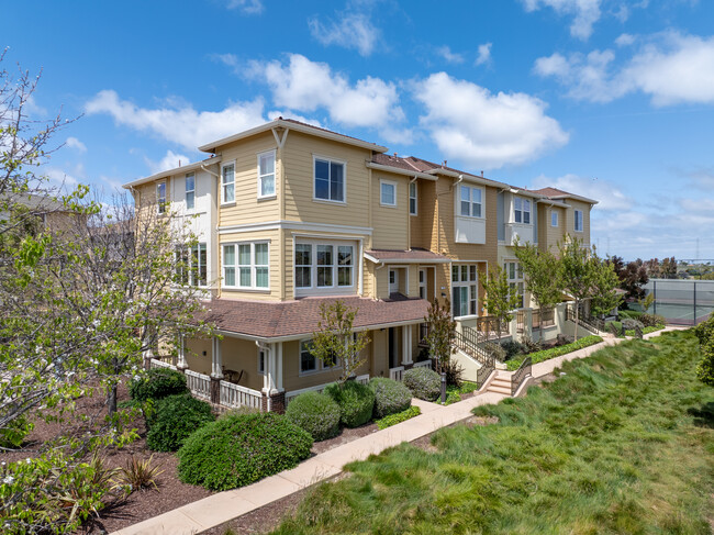 Preserve at Redwood Shores in Redwood City, CA - Building Photo - Building Photo