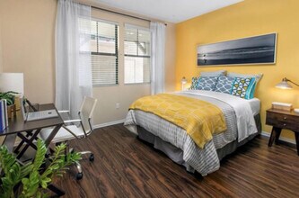 10411 Reserve Dr in San Diego, CA - Foto de edificio - Building Photo