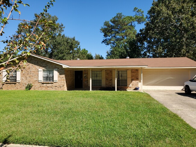 property at 4650 N Lake Dr