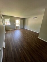 1112-1114 Bryan St-Unit -1112 Bryan in Normal, IL - Building Photo - Building Photo