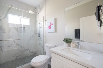 6237 Hobart St in San Diego, CA - Building Photo - Building Photo