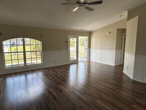 2301 NE 35th St in Cape Coral, FL - Building Photo - Building Photo