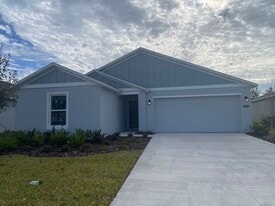 2316 Green Valley St in Daytona Beach, FL - Building Photo