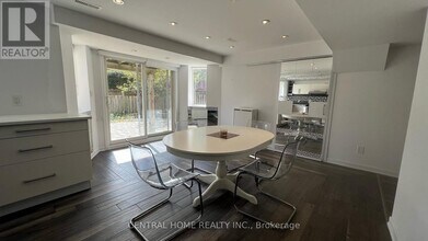 147 Jefferson Forest Dr in Richmond Hill, ON - Building Photo - Building Photo