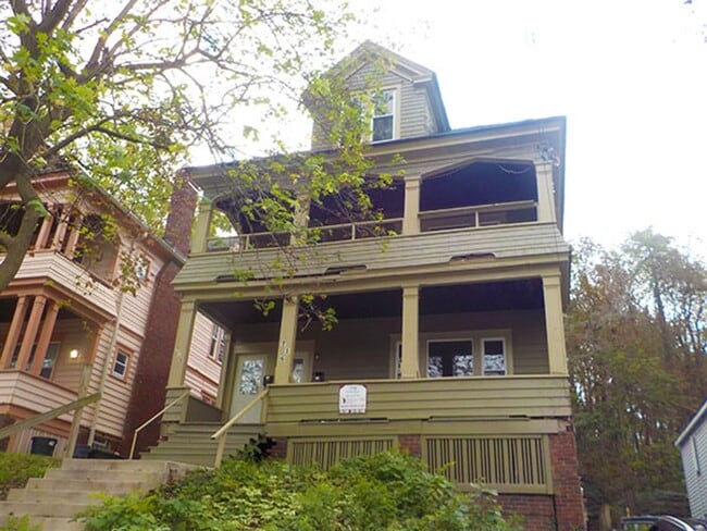 716 Euclid Ave in Syracuse, NY - Building Photo - Building Photo