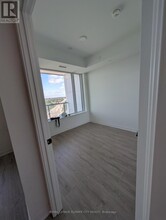 2495 Eglinton Ave W in Mississauga, ON - Building Photo - Building Photo