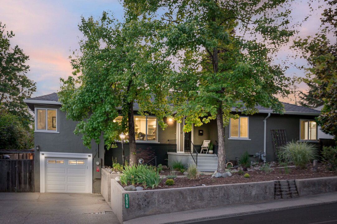 10370 Alta St in Grass Valley, CA - Building Photo