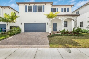 12908 SW 229th St in Goulds, FL - Building Photo