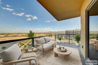 8255 S Las Vegas Blvd in Las Vegas, NV - Building Photo - Building Photo