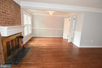 1009 N Van Dorn St in Alexandria, VA - Building Photo - Building Photo