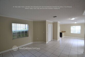 15310 SW 47th St in Miramar, FL - Foto de edificio - Building Photo