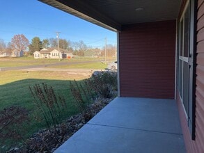 231 Harness Ct in Elizabethtown, KY - Building Photo - Building Photo