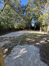 527 E Cambridge Ave in Greenwood, SC - Building Photo - Building Photo