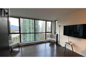 1331-1331 Alberni St in Vancouver, BC - Building Photo - Building Photo