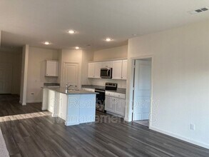 2640 Salado Creek Ln in Glenn Heights, TX - Building Photo - Building Photo