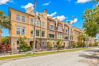 2228 Soho Bay Ct in Tampa, FL - Building Photo - Building Photo