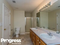 275 Chestnut Dr photo'