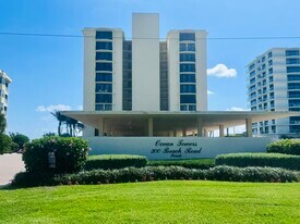 200 S Beach Rd in Tequesta, FL - Building Photo
