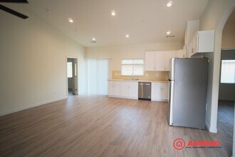 8400 Frankie Lou St in Bakersfield, CA - Building Photo - Building Photo