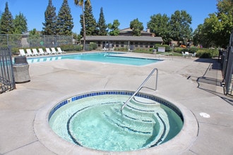 Logan Park in Sacramento, CA - Building Photo - Building Photo