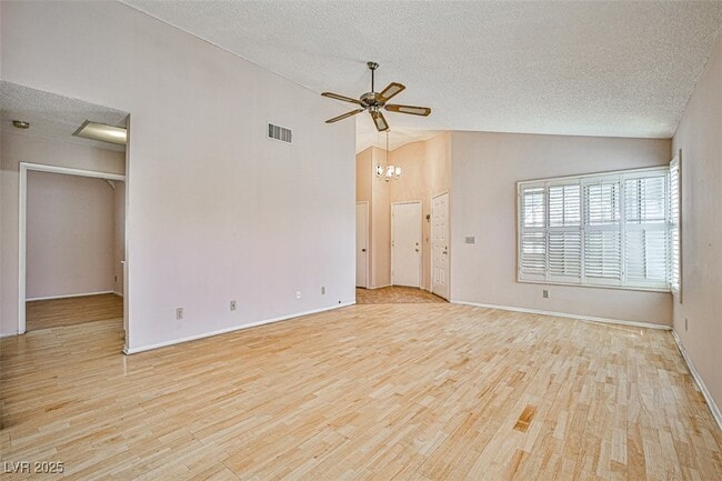 6801 Midpark Cir in Las Vegas, NV - Foto de edificio - Building Photo