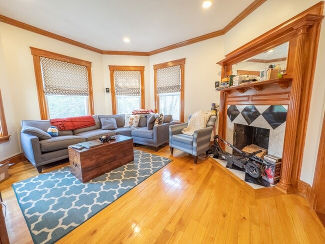 12 St Paul St in Cambridge, MA - Foto de edificio - Building Photo