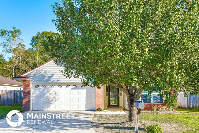 property at 3828 Hideaway Lane