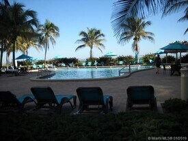 3801 S Ocean Dr, Unit 10V in Hollywood, FL - Building Photo