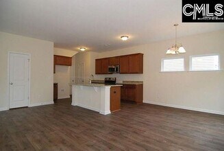 332 Eagle Feather Loop in Columbia, SC - Building Photo - Building Photo