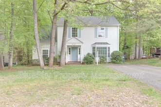 2026 Heather Glen Rd in Charlottesville, VA - Building Photo - Building Photo