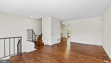 8903 Waites Way in Lorton, VA - Building Photo - Building Photo