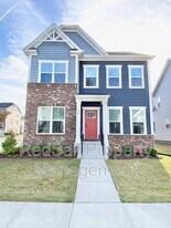 134 Fishermans Wy in Poquoson, VA - Building Photo