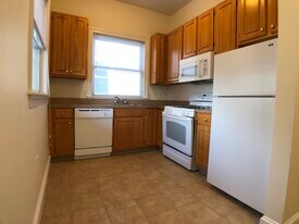 464 Salem St, Unit 7 in Medford, MA - Building Photo