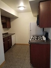 1928 Redwood Dr in Michigan City, IN - Building Photo - Building Photo