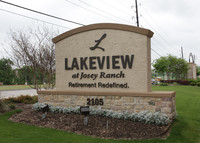 Lakeview at Josey Ranch in Carrollton, TX - Foto de edificio - Building Photo