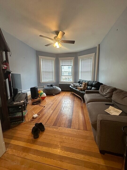 22 Winslow Rd, Unit 22 in Brookline, MA - Building Photo